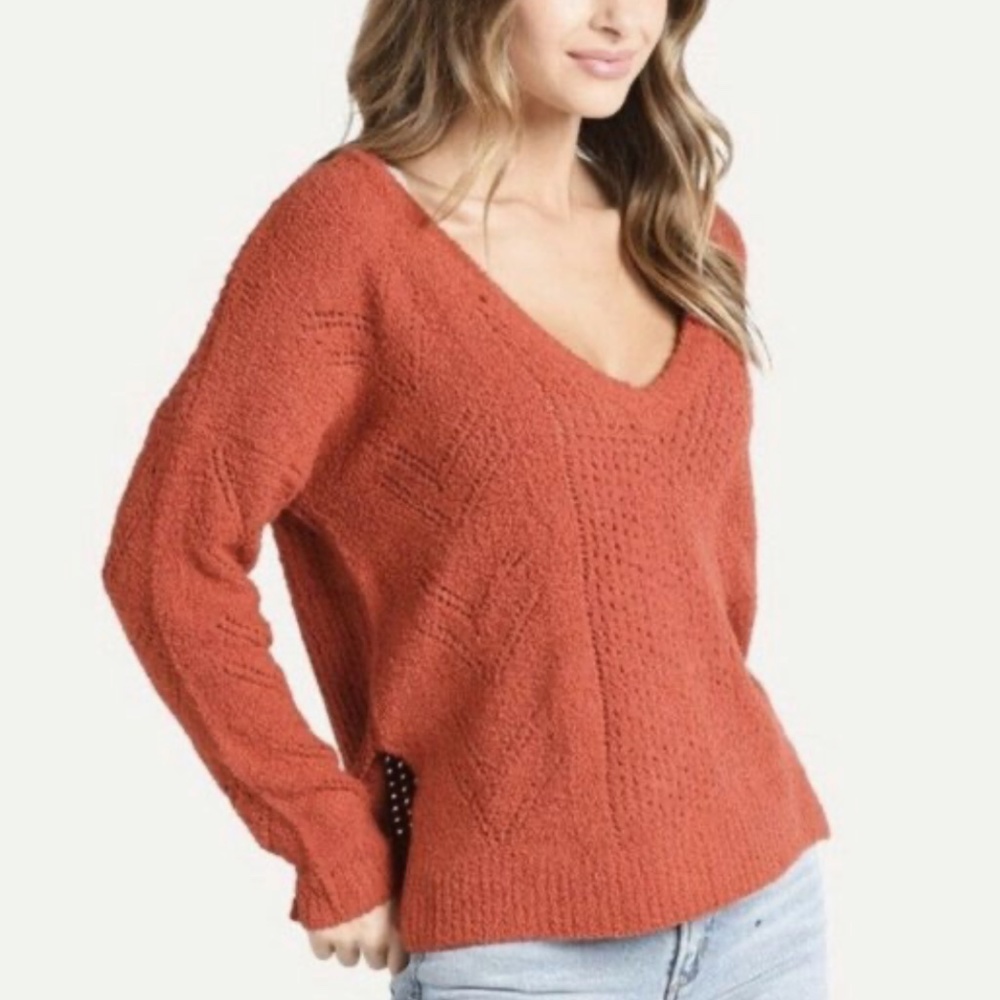 Cupcakes & Cashmere | NWT Butter Soft Cozy Long Sleeve Woven Knit Sweater